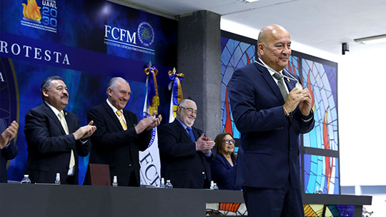 Presenta director de FCFM proyectos de su nueva administración