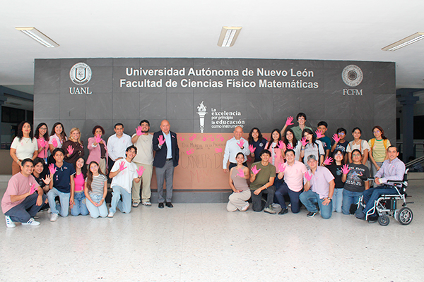 La FCFM promueve la conciencia sobre el cáncer de mama con la participación activa de su comunidad estudiantil