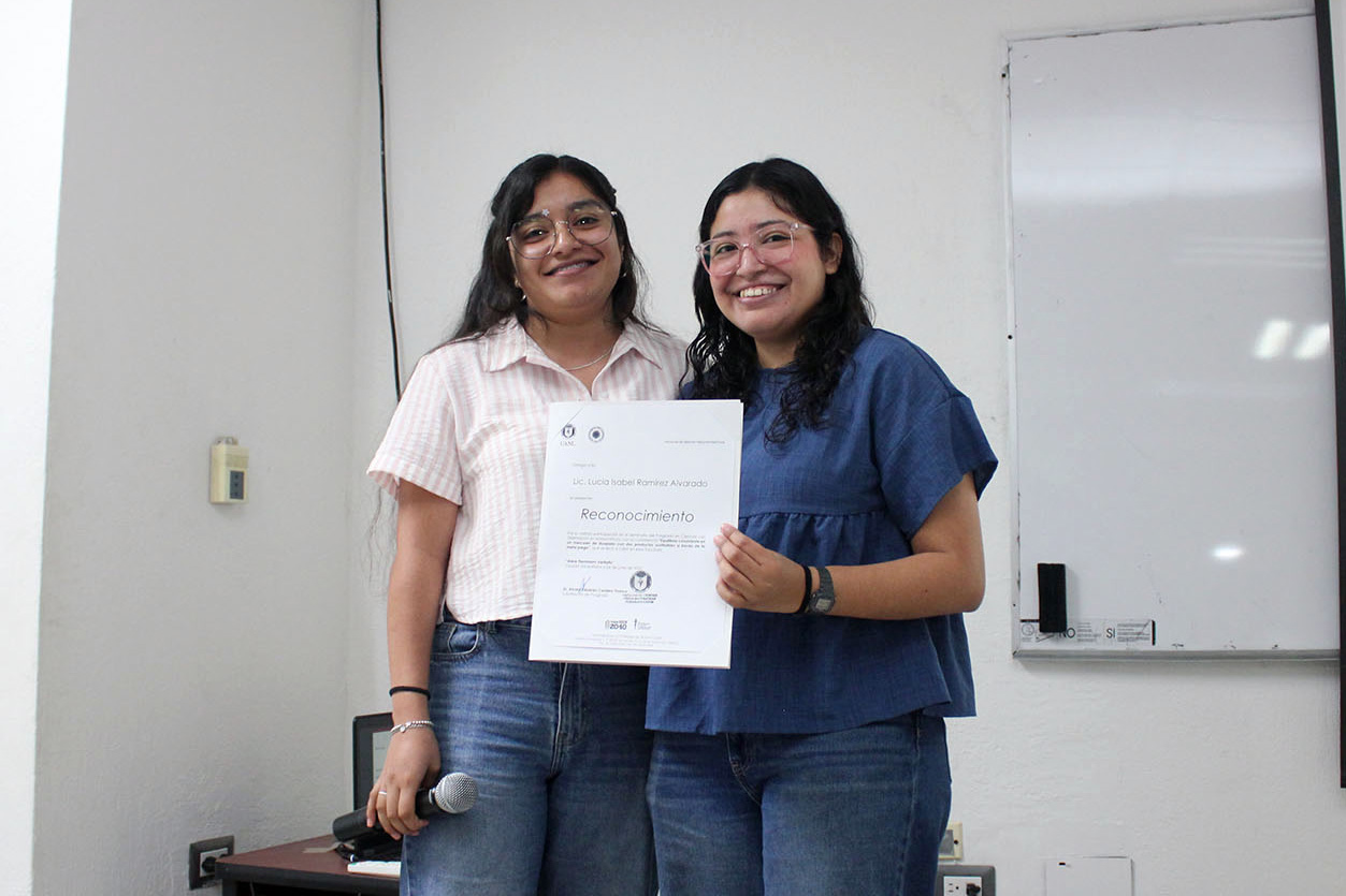 Se realiza seminario sobre teoría de juegos y mercados de competencia en el Posgrado con Orientación en Matemáticas