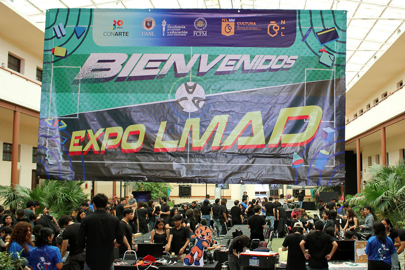 Estudiantes de Multimedia y Animación Digital presentan sus proyectos en Expo LMAD 2026