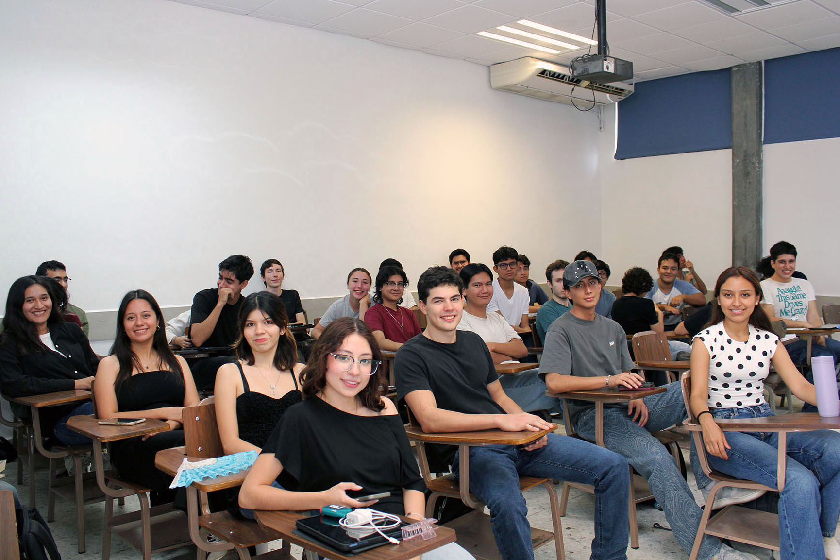 La Facultad da la bienvenida al semestre agosto–diciembre 2026
