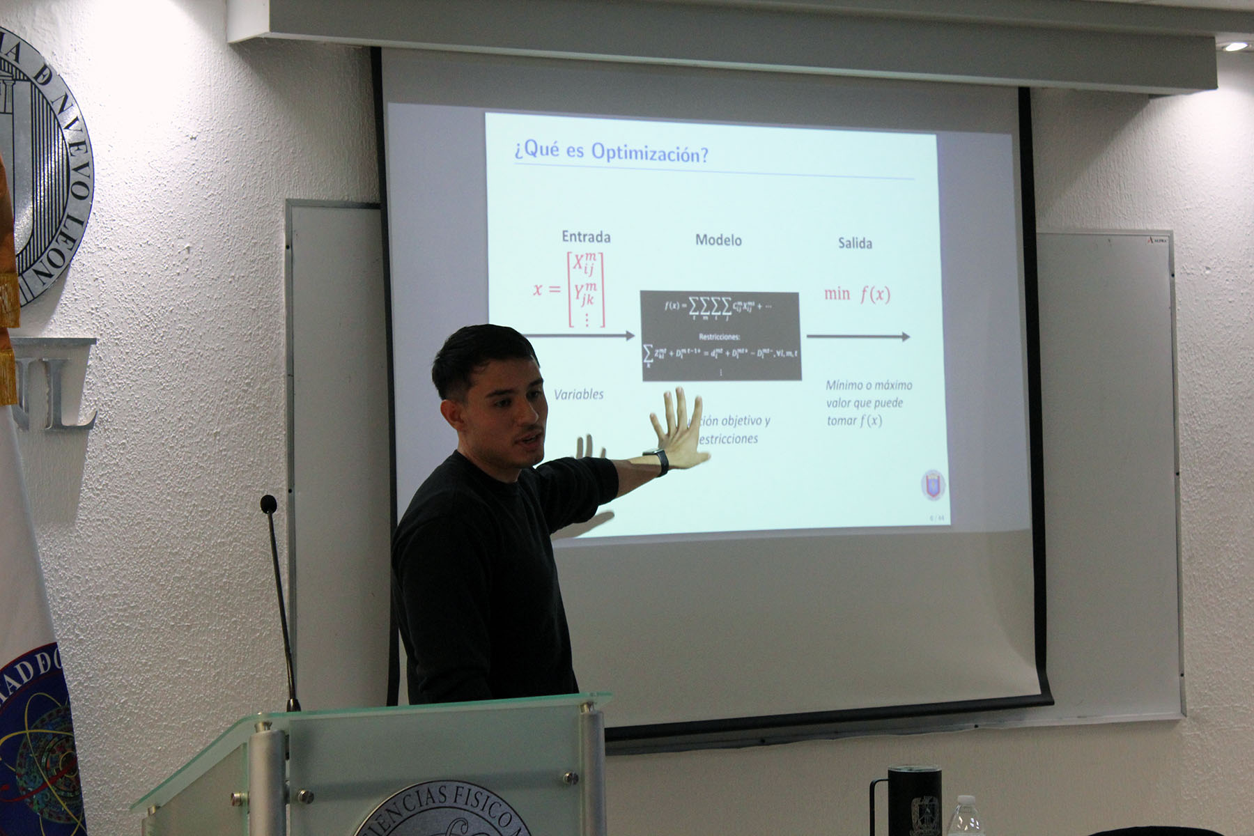 M.C. Maximiliano Ibarra imparte Seminario del PCOM
